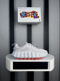 Nike mind 002