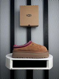 UGG Slides