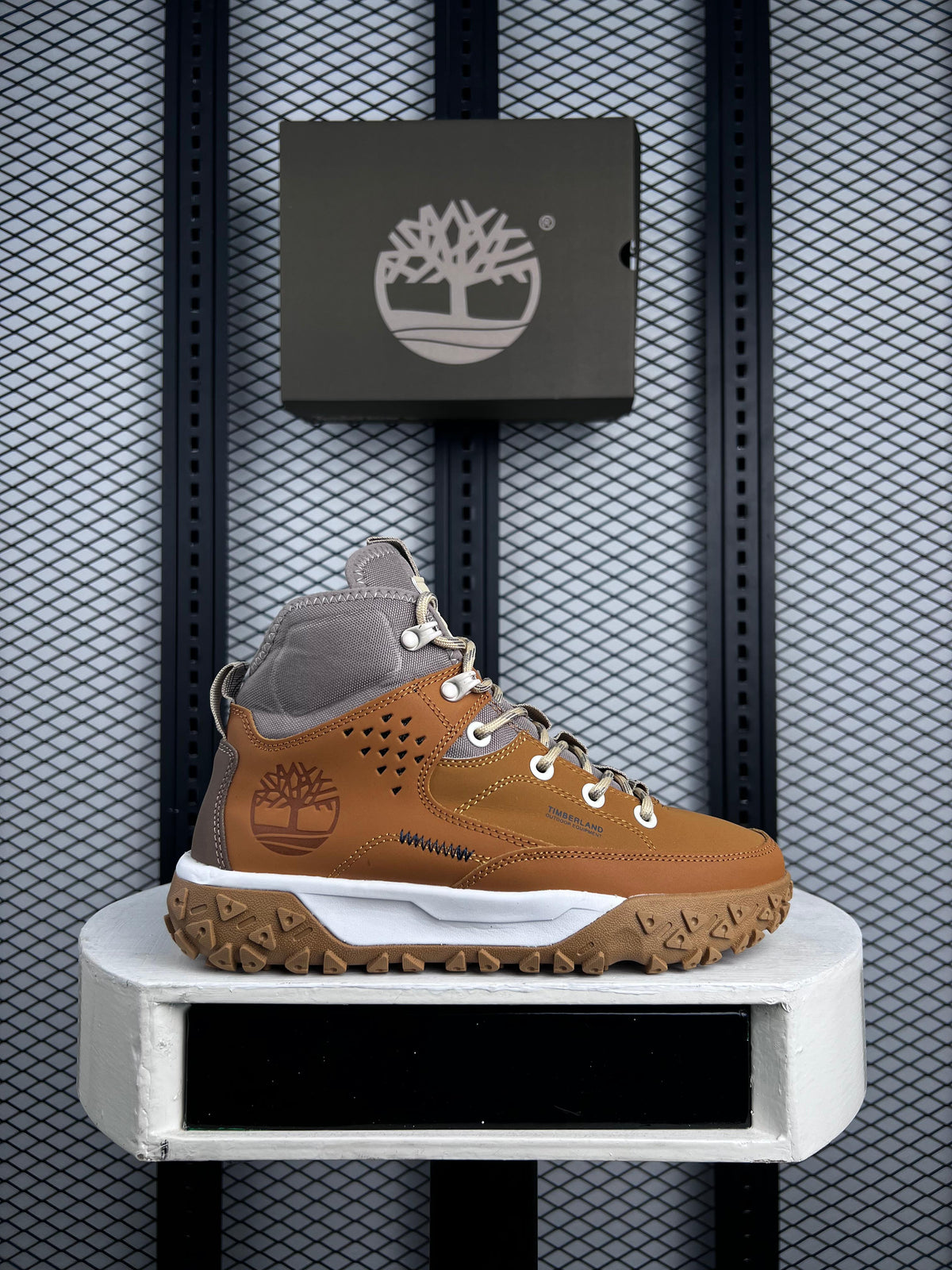 GreenStride Motion 6 mid hikers